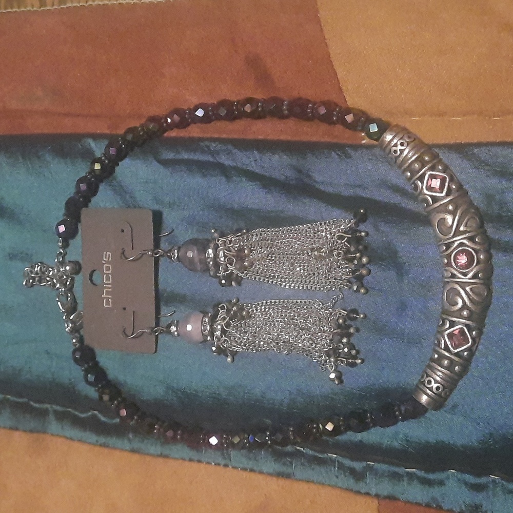 CHICOS NEW NECKLACE AND EARRINGS